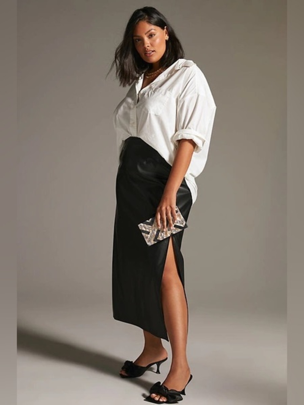MARE MARE X ANTHROPOLOGIE
Faux Leather Skirt In Black. Size 3XL